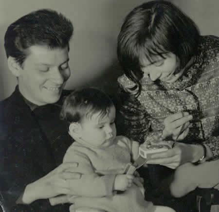 Eduardo Gómez con su hija Marlene y su Esposa Christa Kleiber( Leipzig 1964)